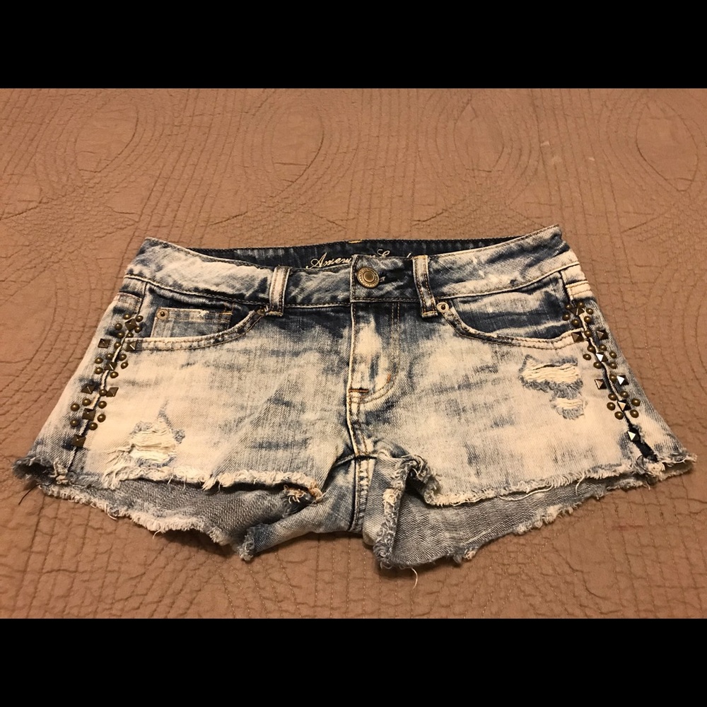 American Eagle distressed shorts size 0